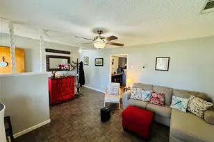 2640 Cypress Ave, Dallas, TX 75227 - Photo 9