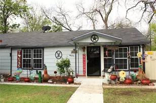 1090 N Race St, Stephenville, TX 76401 - Photo 3