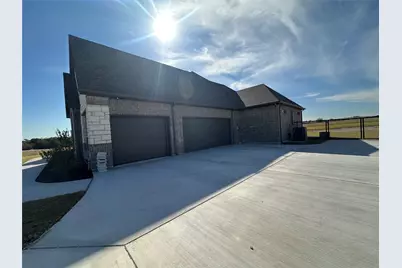116 Blackstar Lane, Decatur, TX 76234 - Photo 3