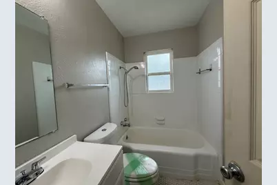 2500 Normont Circle, Fort Worth, TX 76103 - Photo 9