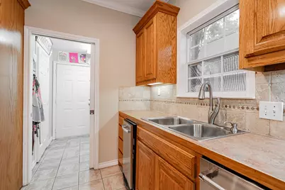 327 Forest Lane, Gun Barrel City, TX 75156 - Photo 19