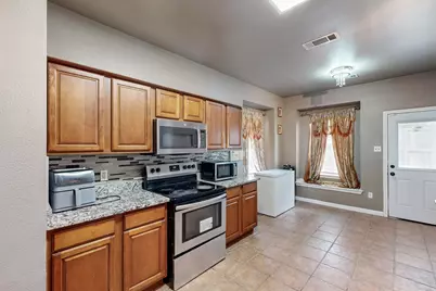 7928 Vista Hill Lane, Dallas, TX 75249 - Photo 19