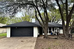 210 Hacienda Dr, Waxahachie, TX 75165 - Photo 17