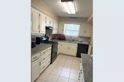 210 Hacienda Drive, Waxahachie, TX 75165 - Photo 13