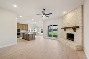 12709 Caliber Dr, Godley, TX 76044 - Photo 17