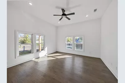 3222 Travis Street, Greenville, TX 75401 - Photo 7