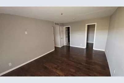 746 Haven Lane, Fort Worth, TX 76112 - Photo 17