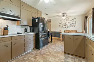 514 S Llano St, Whitney, TX 76692 - Photo 11