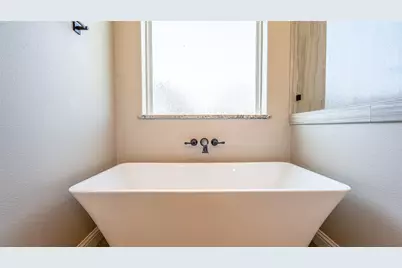 2407 Vineyard Drive, Granbury, TX 76048 - Photo 23