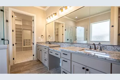 2407 Vineyard Drive, Granbury, TX 76048 - Photo 21