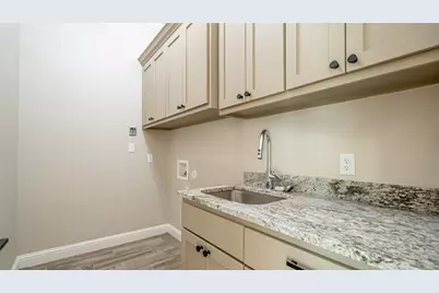 2407 Vineyard Drive, Granbury, TX 76048 - Photo 13