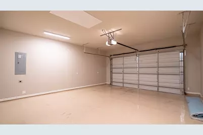 2407 Vineyard Drive, Granbury, TX 76048 - Photo 35