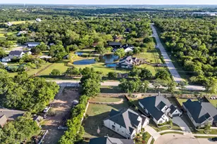 318 Waters Edge Dr, Argyle, TX 76226 - Photo 5