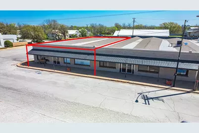 128 N Church Street, Jacksboro, TX 76458 - Photo 1