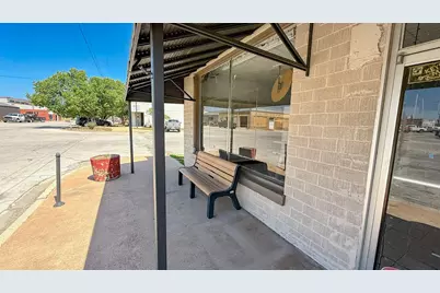 128 N Church Street, Jacksboro, TX 76458 - Photo 15