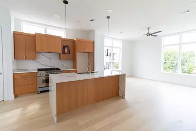 4210 Roseland Avenue, Dallas, TX 75204 - Photo 9