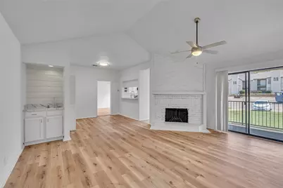 6026 Stoneybrook Drive, Fort Worth, TX 76112 - Photo 3