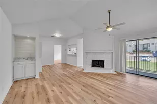 6026 Stoneybrook Dr, Fort Worth, TX 76112 - Photo 3