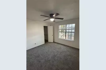 6026 Stoneybrook Drive, Fort Worth, TX 76112 - Photo 9