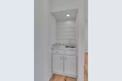 6034 Stoneybrook Drive, Fort Worth, TX 76112 - Photo 15