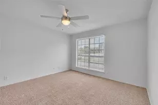 6042 Stoneybrook Dr, Fort Worth, TX 76112 - Photo 17