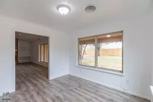 2138 Brookhollow Dr, Abilene, TX 79605 - Photo 9