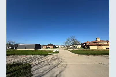 6009 Bonanza Drive, Granbury, TX 76049 - Photo 11