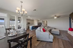 5017 Freestone Dr, Weatherford, TX 76085 - Photo 5