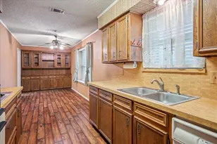 3328 Dunes St, Denton, TX 76209 - Photo 9