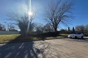 1311 N Jones St, Fort Worth, TX 76164 - Photo 1