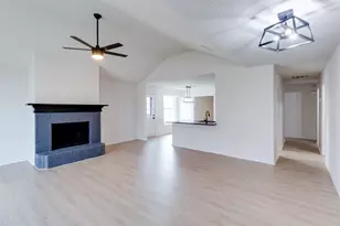 5005 Button Willow Dr, Fort Worth, TX 76123 - Photo 5