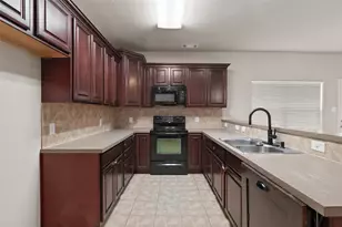 154 Castleridge Dr, Little Elm, TX 75068 - Photo 7