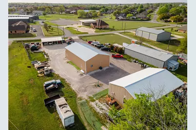 3231 Walnut Creek Parkway, Granbury, TX 76049 - Photo 3