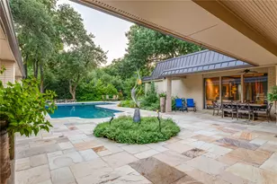 10989 Crooked Creek Dr, Dallas, TX 75229 - Photo 31