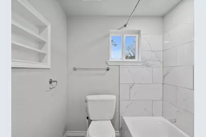 107 E Riley Street, Bowie, TX 76230 - Photo 11