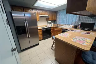 6428 Meadowlark Ln E, Watauga, TX 76148 - Photo 9