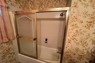 6428 Meadowlark Ln E, Watauga, TX 76148 - Photo 17