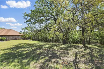 9804 Bellechase Road, Granbury, TX 76049 - Photo 15