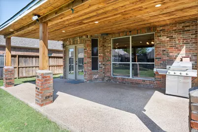 2815 S Serrano, Grand Prairie, TX 75054 - Photo 29