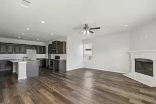 792 Brookside Dr, Springtown, TX 76082 - Photo 5