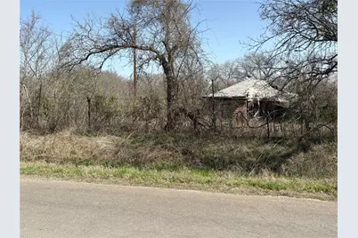601 E Water Street, Milford, TX 76670 - Photo 1