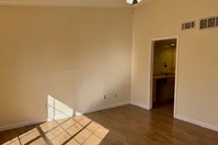 2733 Silver Creek Dr, Arlington, TX 76006 - Photo 7