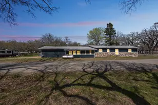 229 Sherman Dr, Pottsboro, TX 75076 - Photo 5