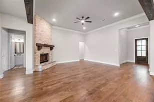 1010 Julian Dr, Van Alstyne, TX 75495 - Photo 13