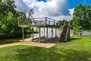 316 Oak Ln, Tool, TX 75143 - Photo 17