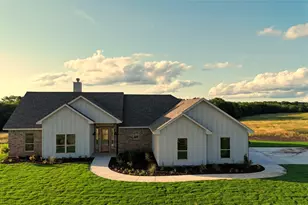 1026 Co Rd 1610, Lone Oak, TX 75453 - Photo 3