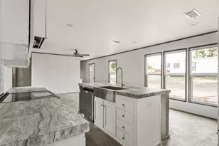 3606 Hilltop Rd, Granbury, TX 76048 - Photo 9