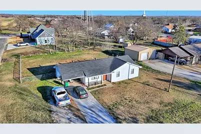 510 N Proctor Street, Alvord, TX 76225 - Photo 1