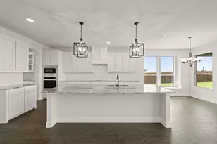 124 Red Fox Trl, Godley, TX 76044 - Photo 3