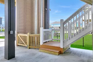 1983 Royalville Ct, Port Bolivar, TX 77650 - Photo 5